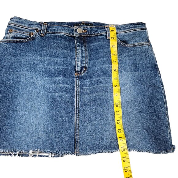 Theory Medium Wash Distressed Denim Jean Mini Skirt Size 12 - Picture 3 of 5